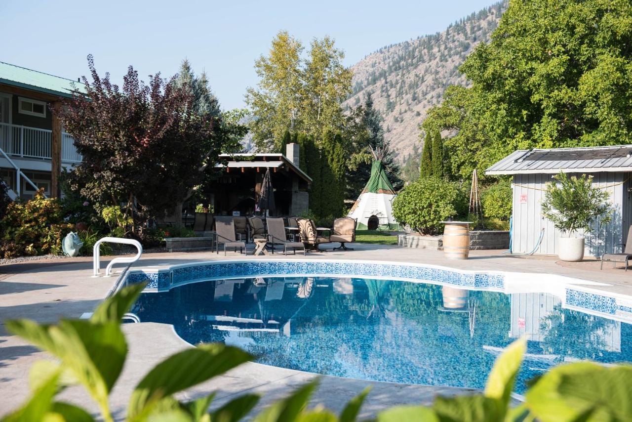 Similkameen Wild Resort & Winery Retreat Osoyoos Eksteriør billede
