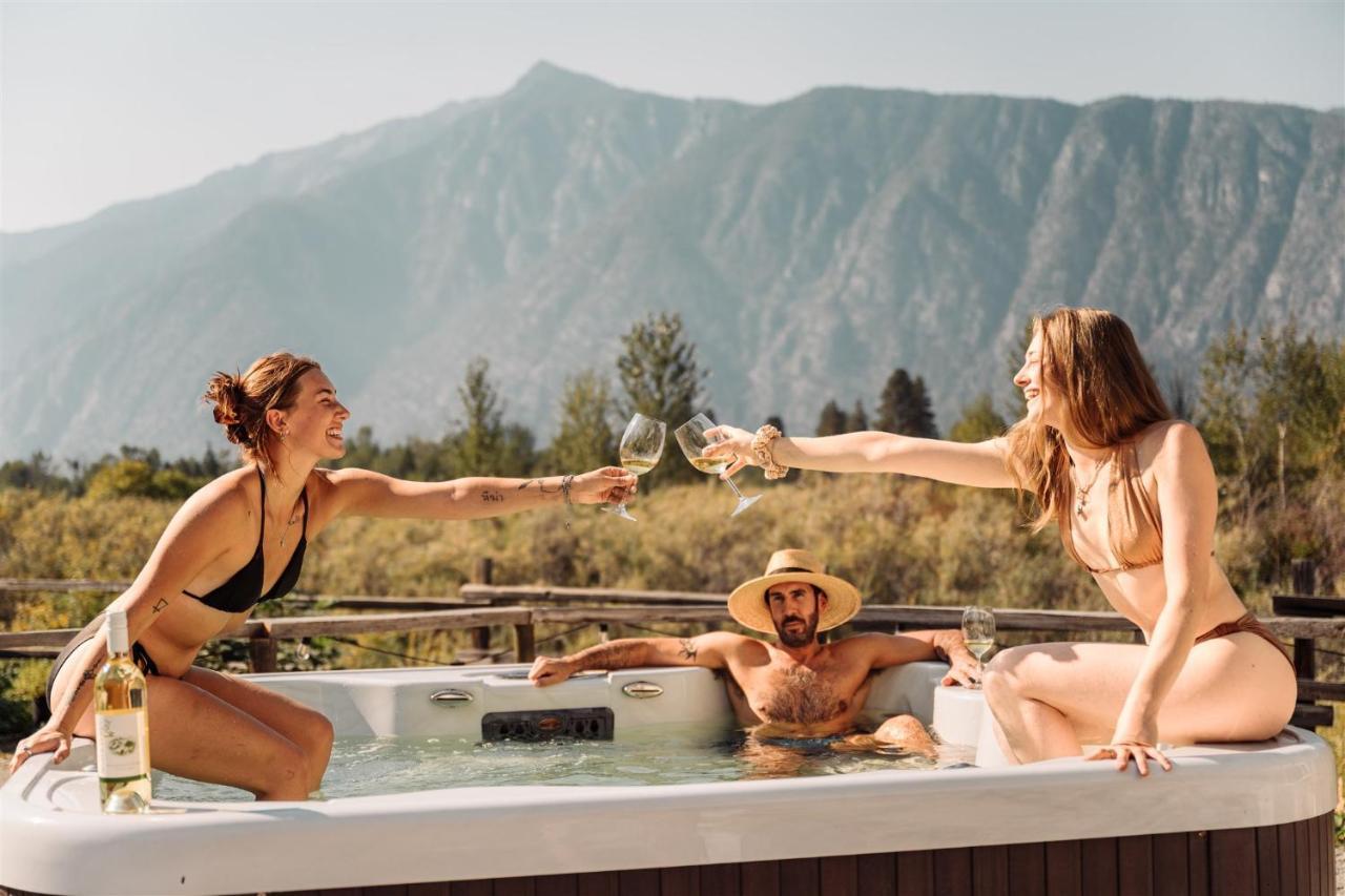 Similkameen Wild Resort & Winery Retreat Osoyoos Eksteriør billede