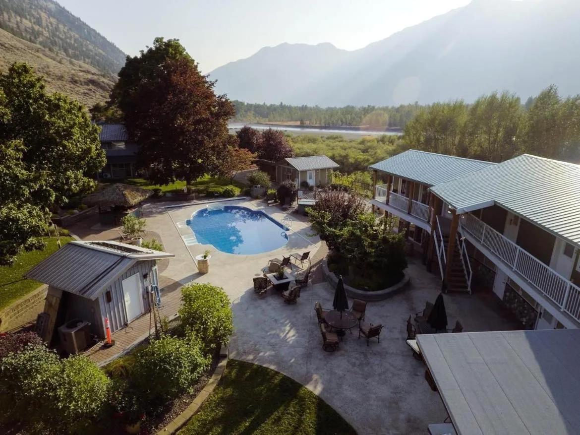 Similkameen Wild Resort & Winery Retreat Osoyoos Eksteriør billede