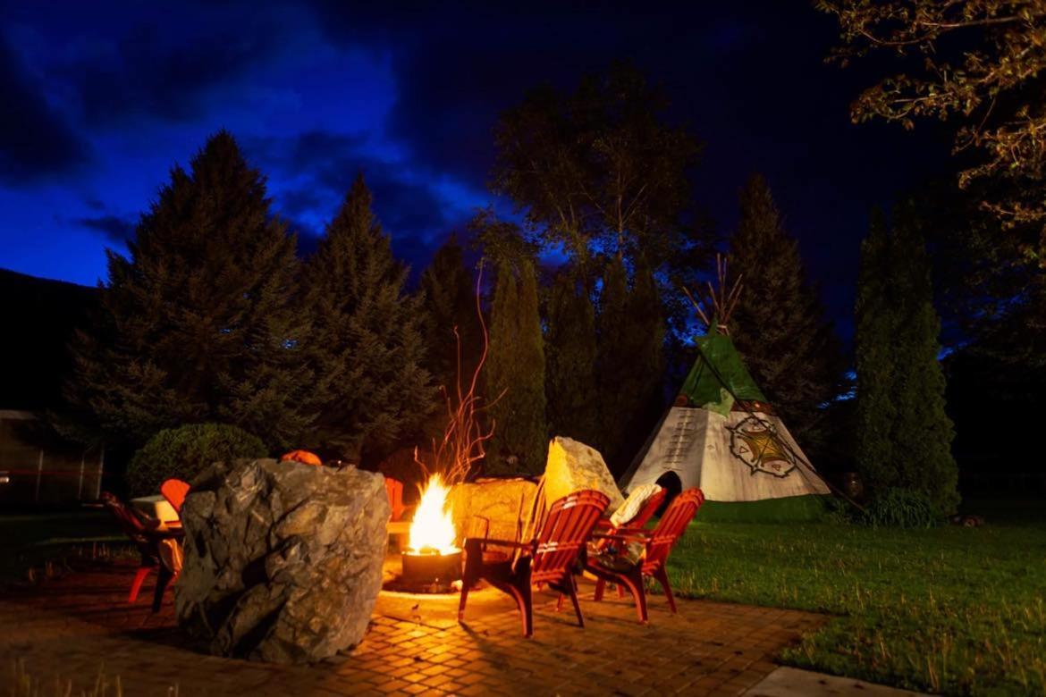 Similkameen Wild Resort & Winery Retreat Osoyoos Eksteriør billede