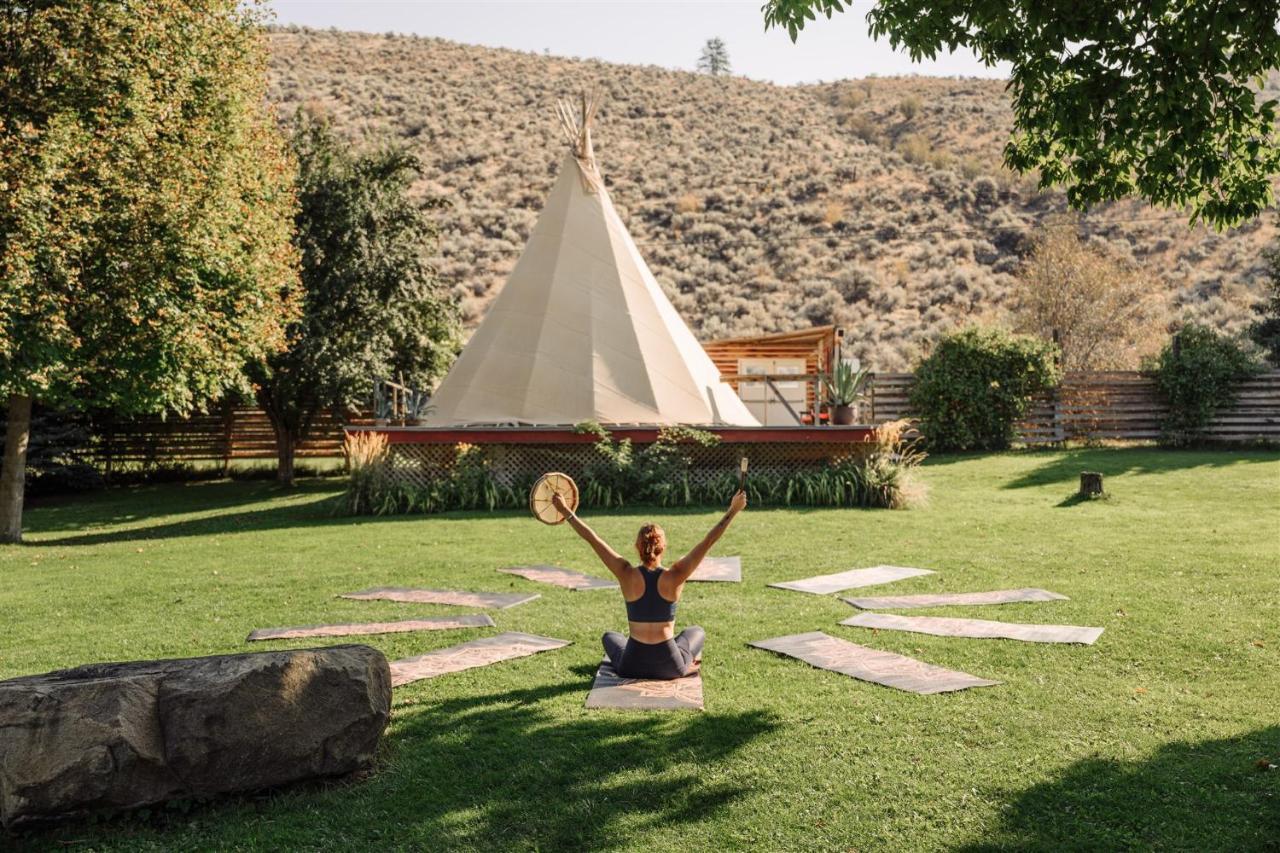 Similkameen Wild Resort & Winery Retreat Osoyoos Eksteriør billede