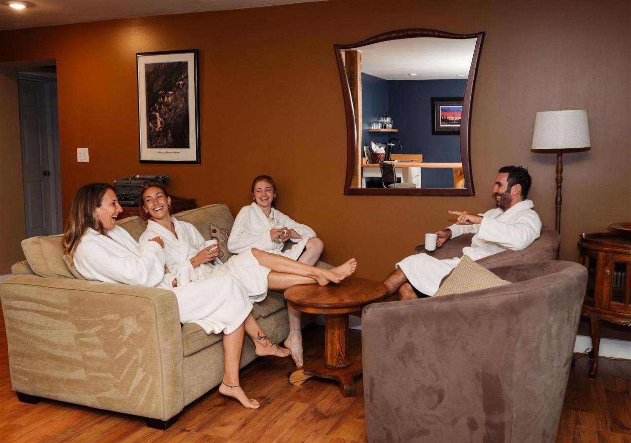 Similkameen Wild Resort & Winery Retreat Osoyoos Eksteriør billede