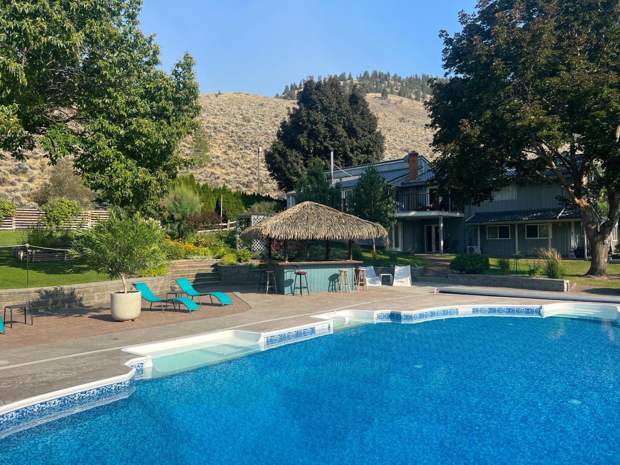 Similkameen Wild Resort & Winery Retreat Osoyoos Eksteriør billede