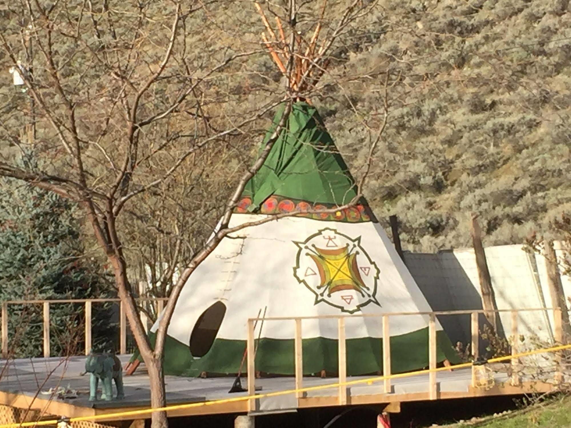 Similkameen Wild Resort & Winery Retreat Osoyoos Eksteriør billede